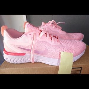 Nike Odissey React size 9